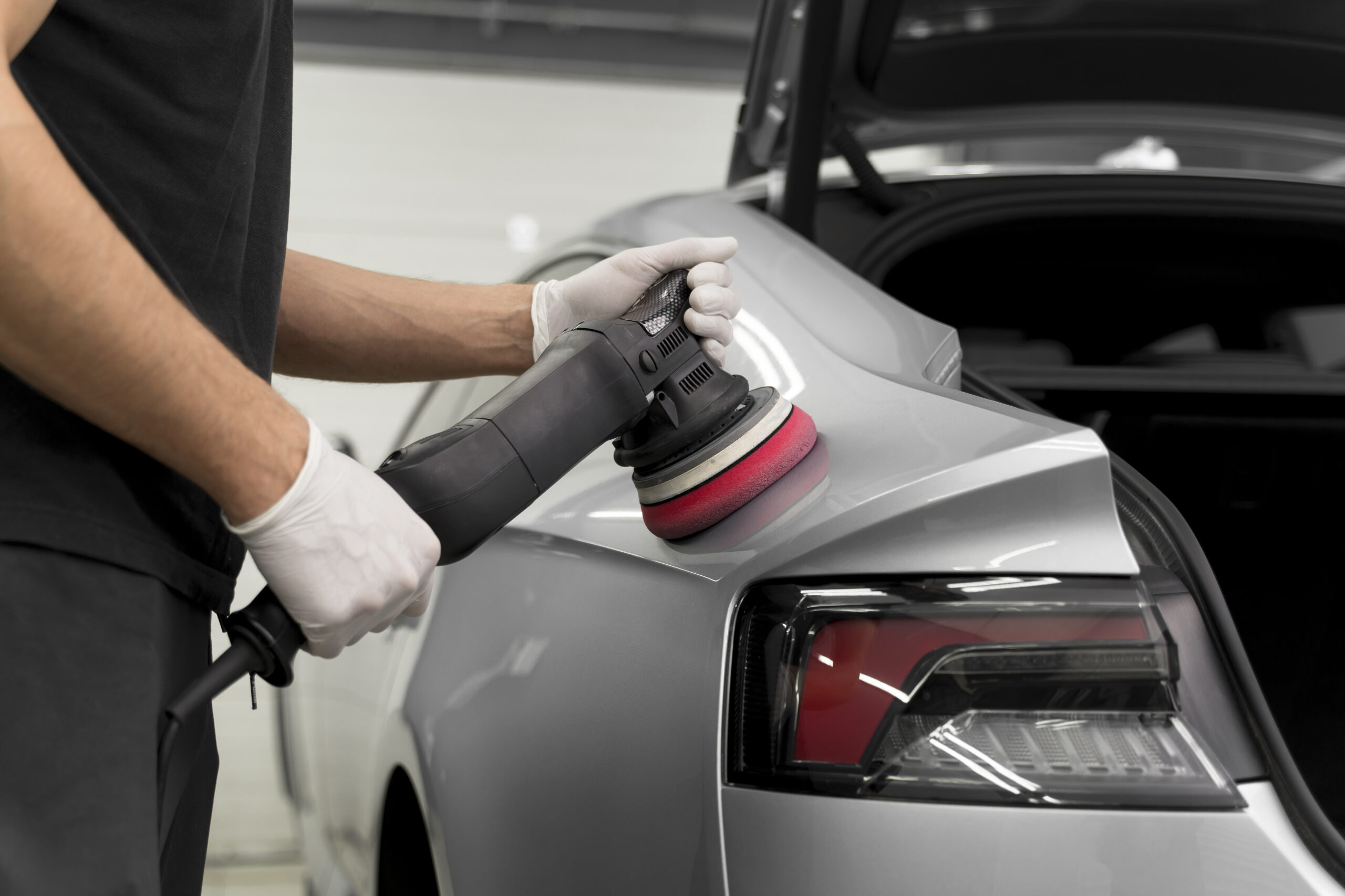 close-up-car-care-process (2)
